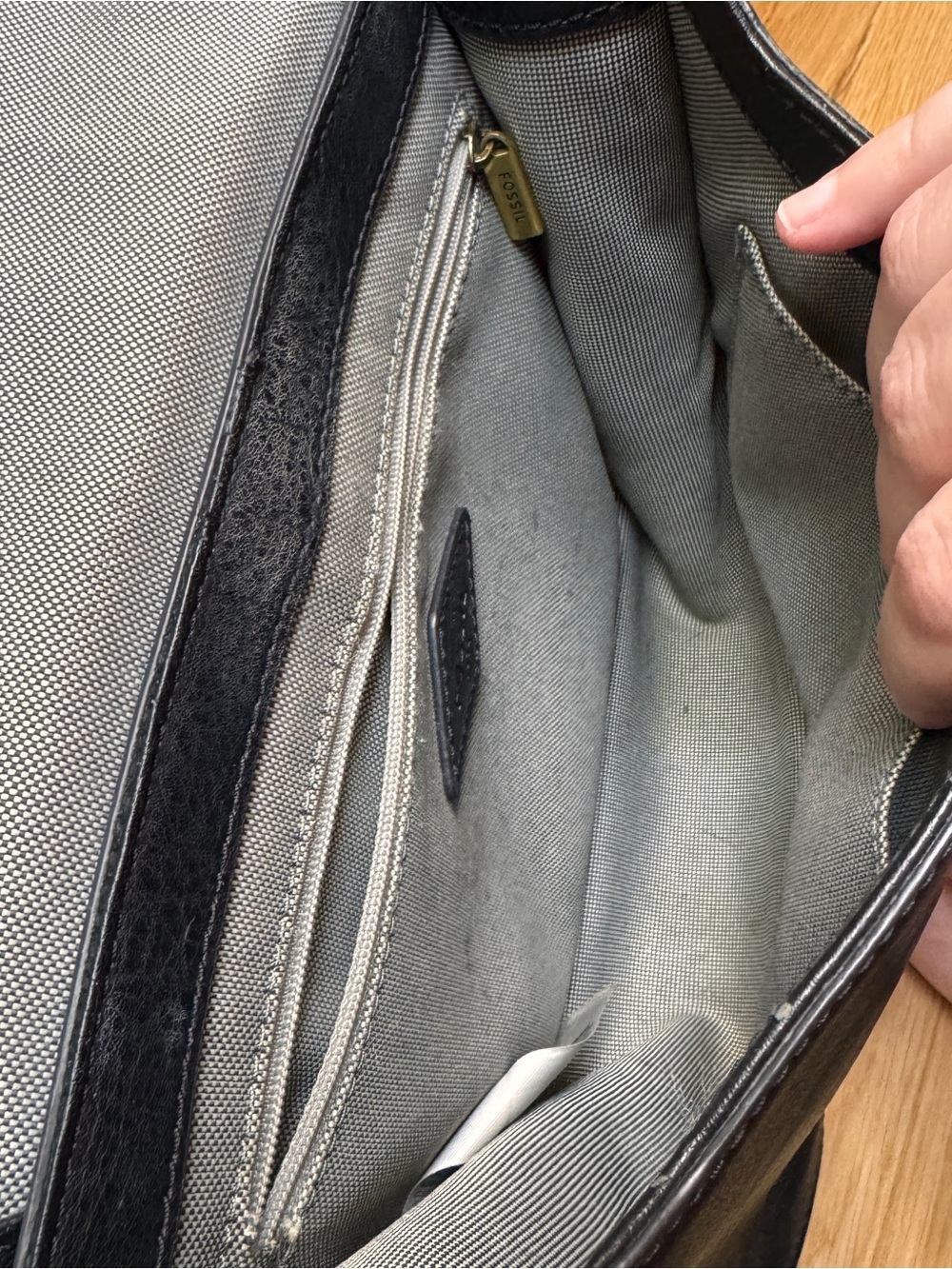 Fossil Wiley Leather Bag- Excellent Condition! - Picture 10 of 16